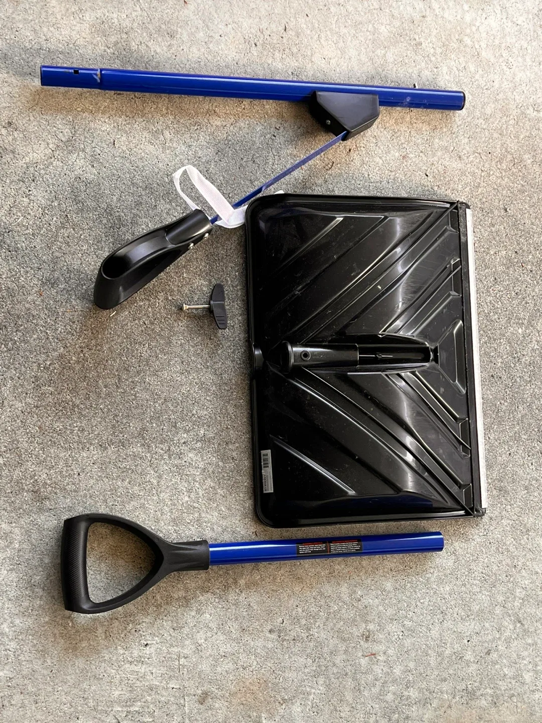 Snow Joe Shovolution 18-in Snow Shovel - Like New! image indicator(6)