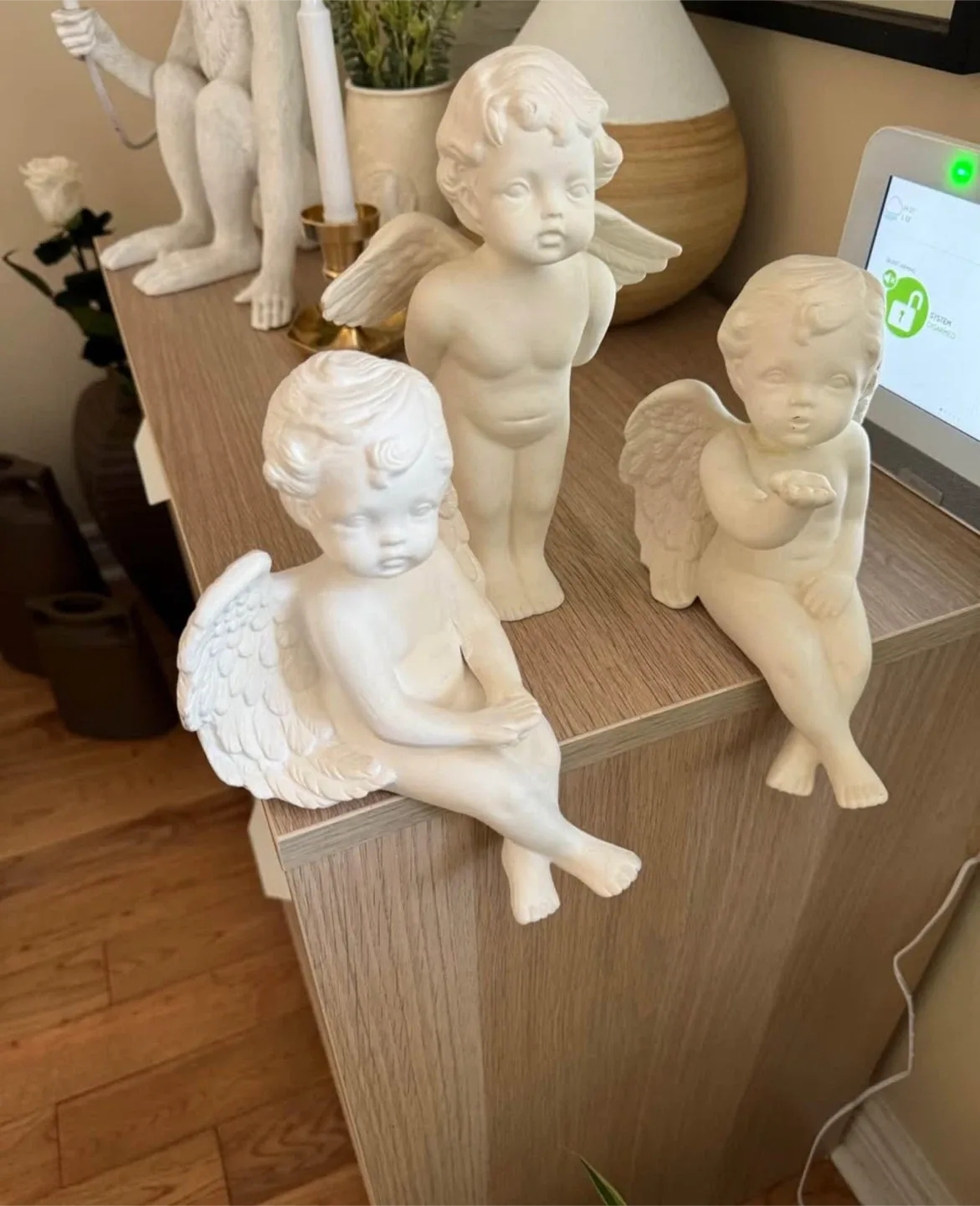 Adorable set of 3 Angels Figurines image indicator(4)