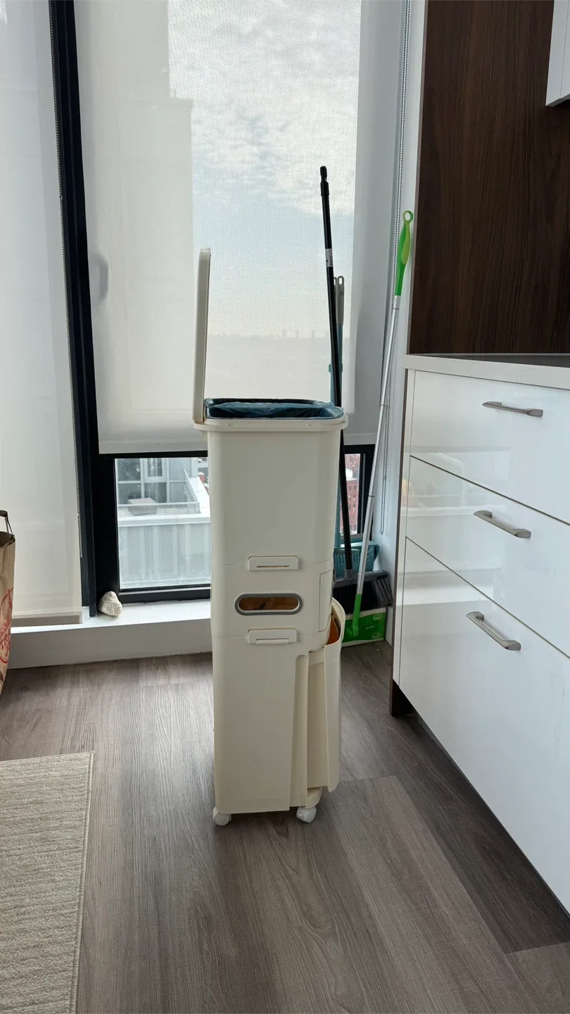 TRAS Trash Can Storage Organizer image indicator(2)