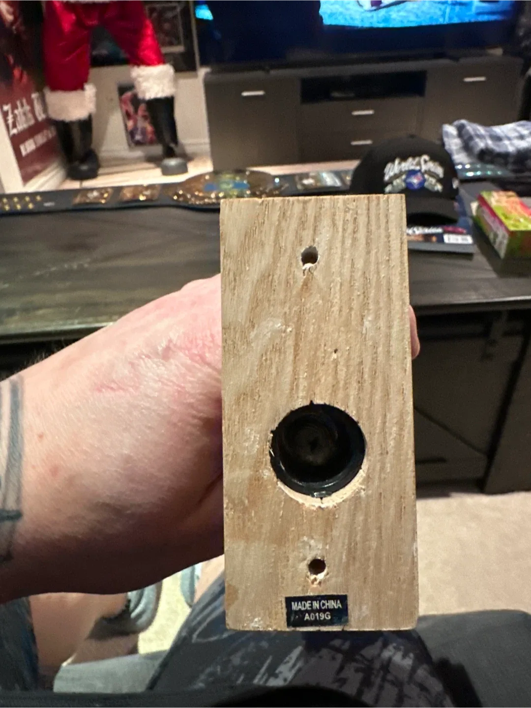 Hercules Guitar Hanger image indicator(3)