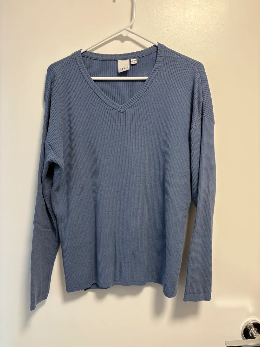 Soft V-Neck Knit Top XL thumbnail