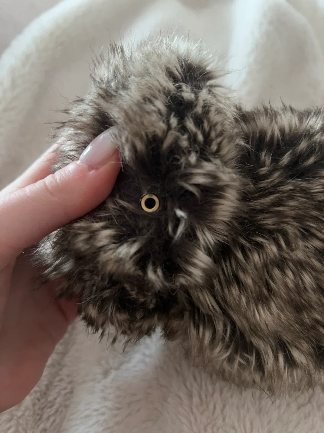 Pottery barn Bluetooth Fuzzy Grey Earmuffs image indicator(4)