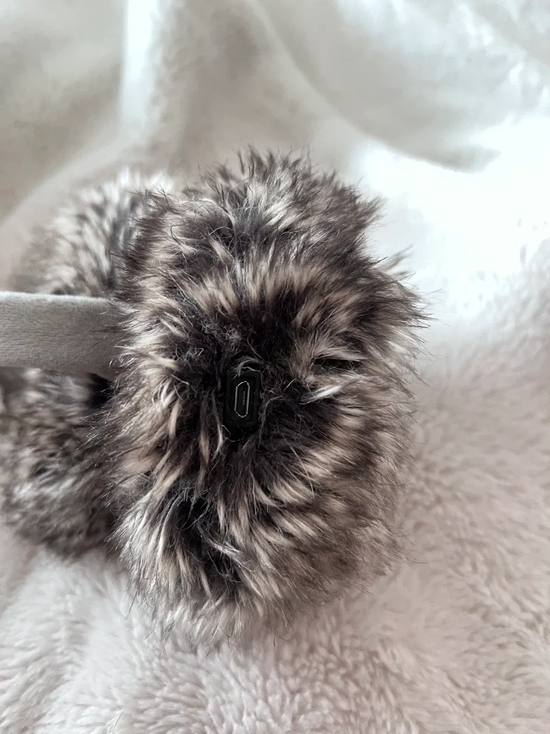 Pottery barn Bluetooth Fuzzy Grey Earmuffs image indicator(3)