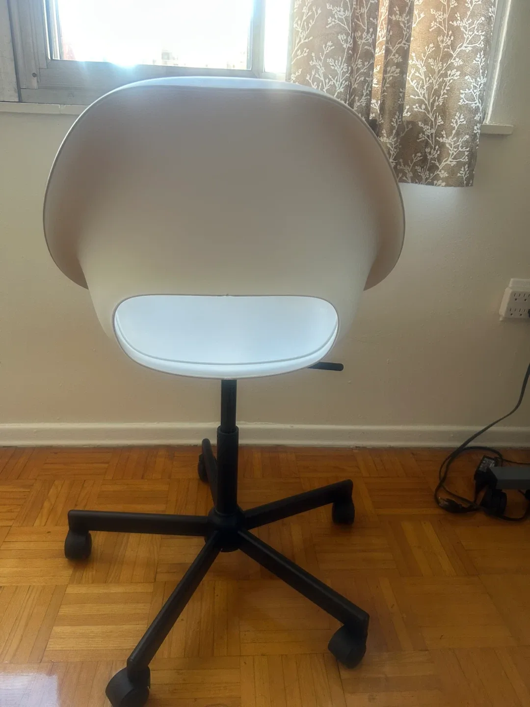 IKEA Malskär Swivel Chair - White image indicator(3)