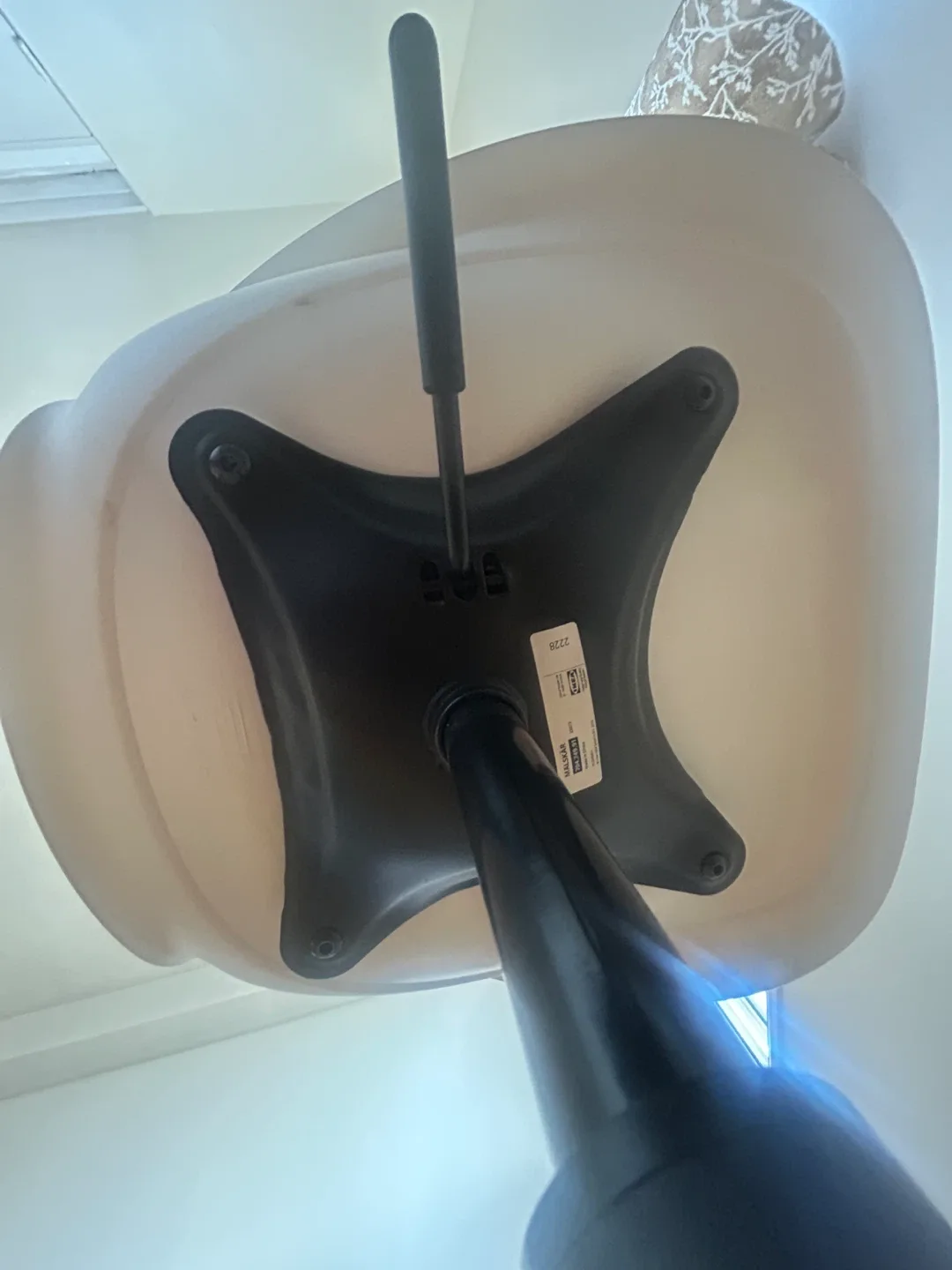 IKEA Malskär Swivel Chair - White image indicator(6)