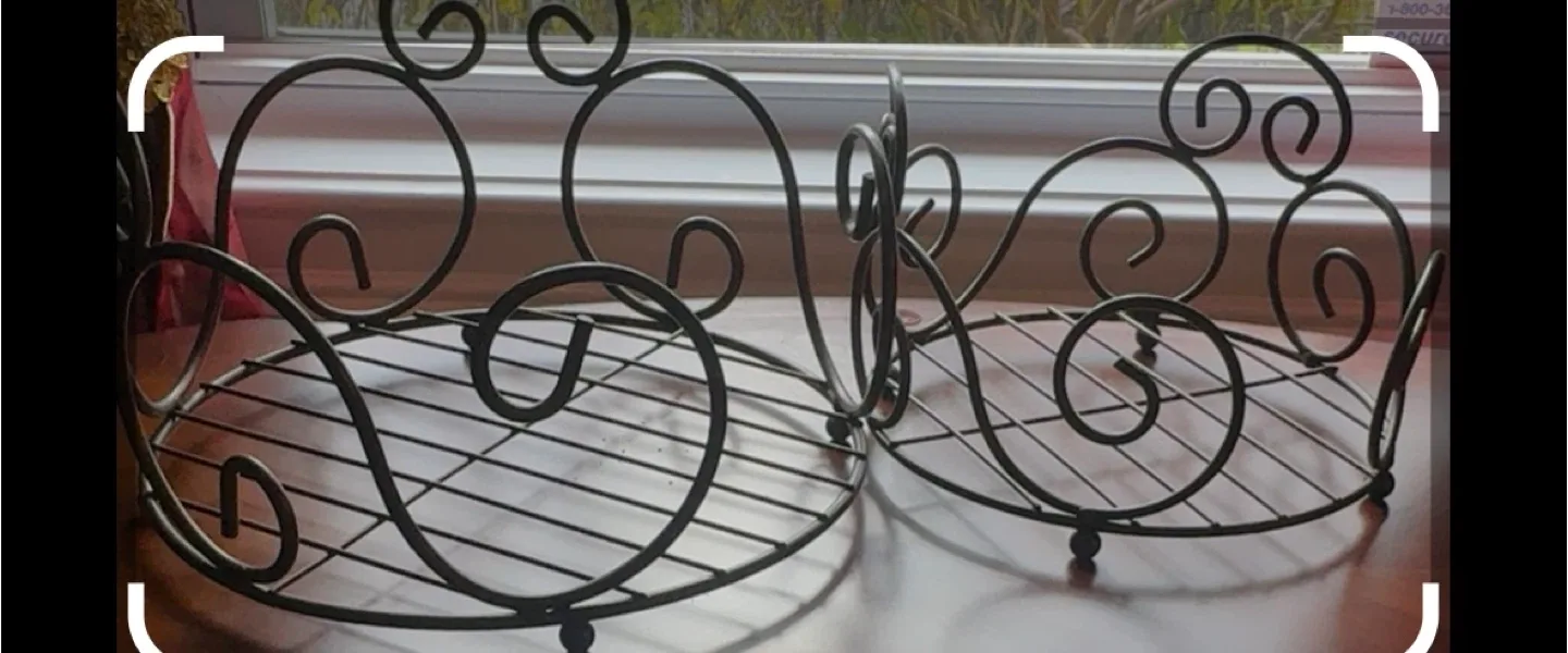 Wrought Iron Stackable Plate Holders Racks 11" & 9" image indicator(2)