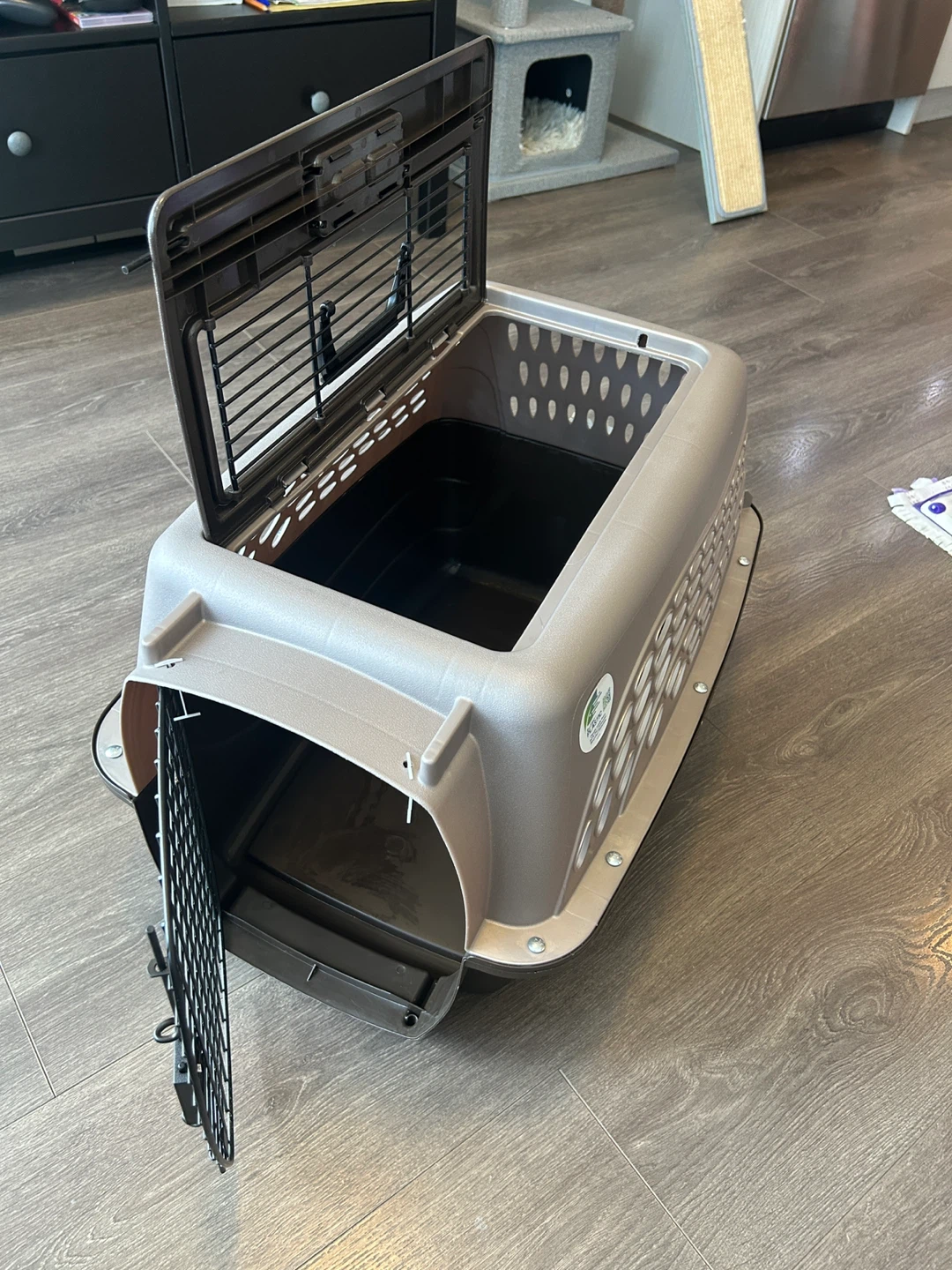 Pet Carrier (Cat not included 🐱) - photo 3
