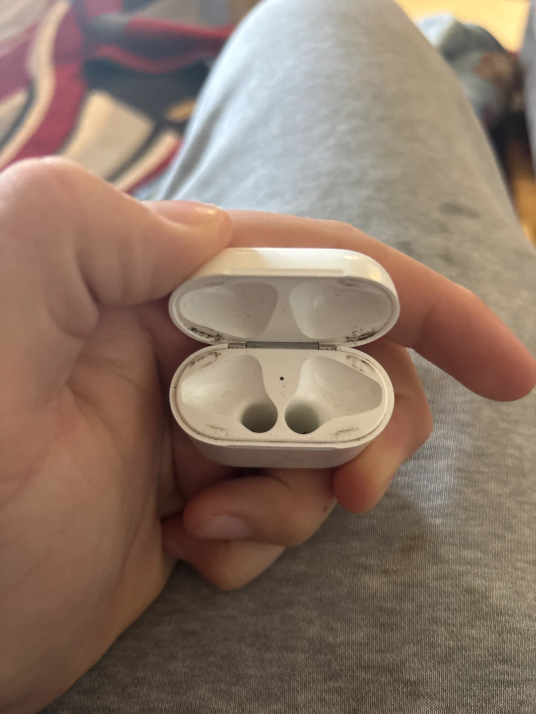 Apple AirPods Charging Case - Used - photo 2