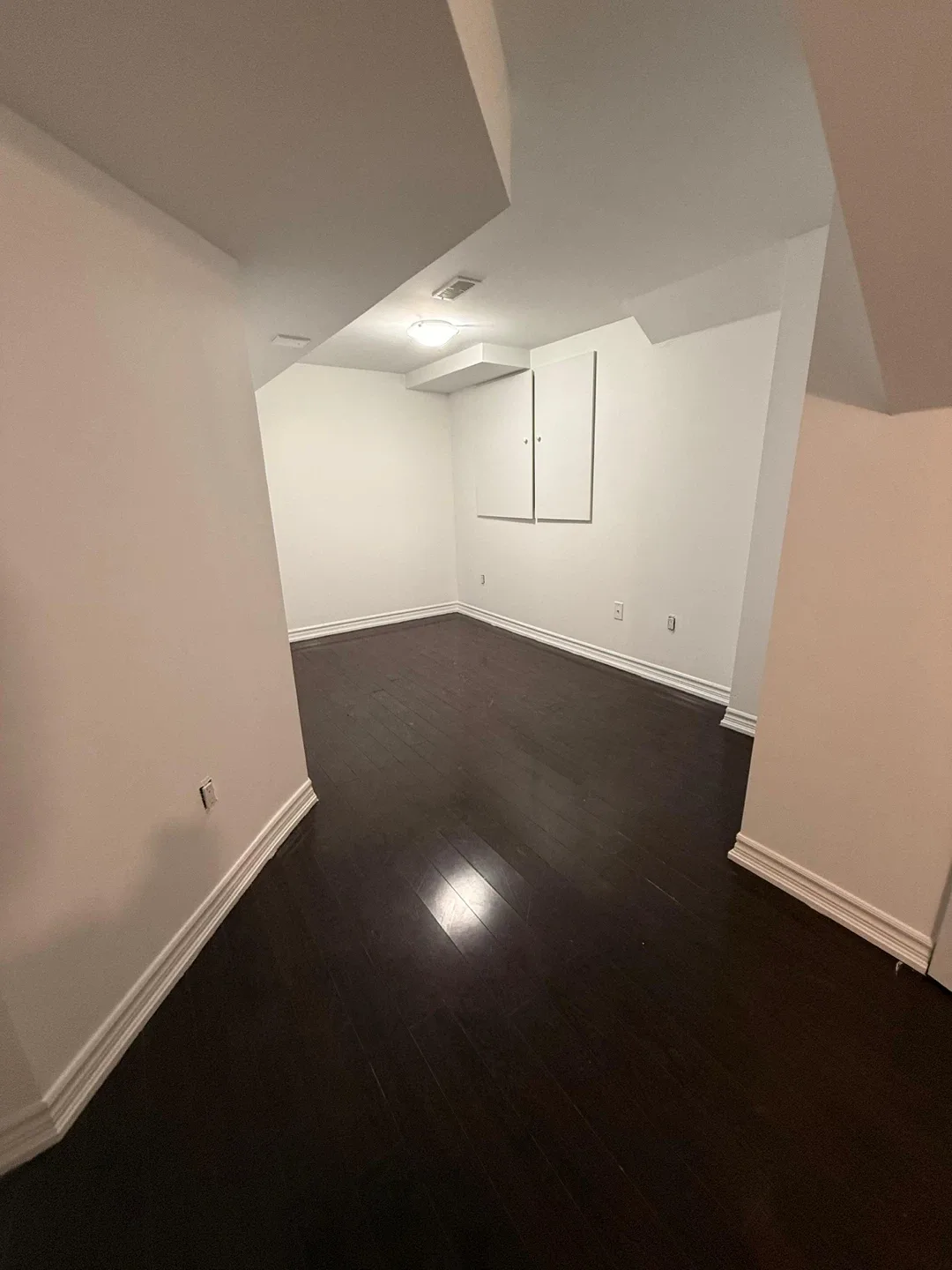 3 bedroom basement image indicator(2)