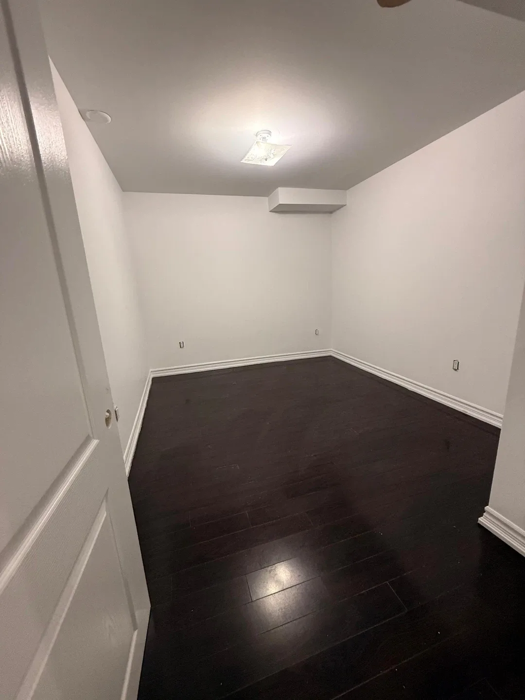 3 bedroom basement image indicator(7)