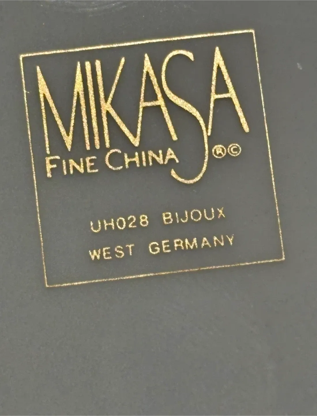 Mikasa Fine China Set (4) - UH028 BIJOUX Dinner & Appetizer image indicator(3)