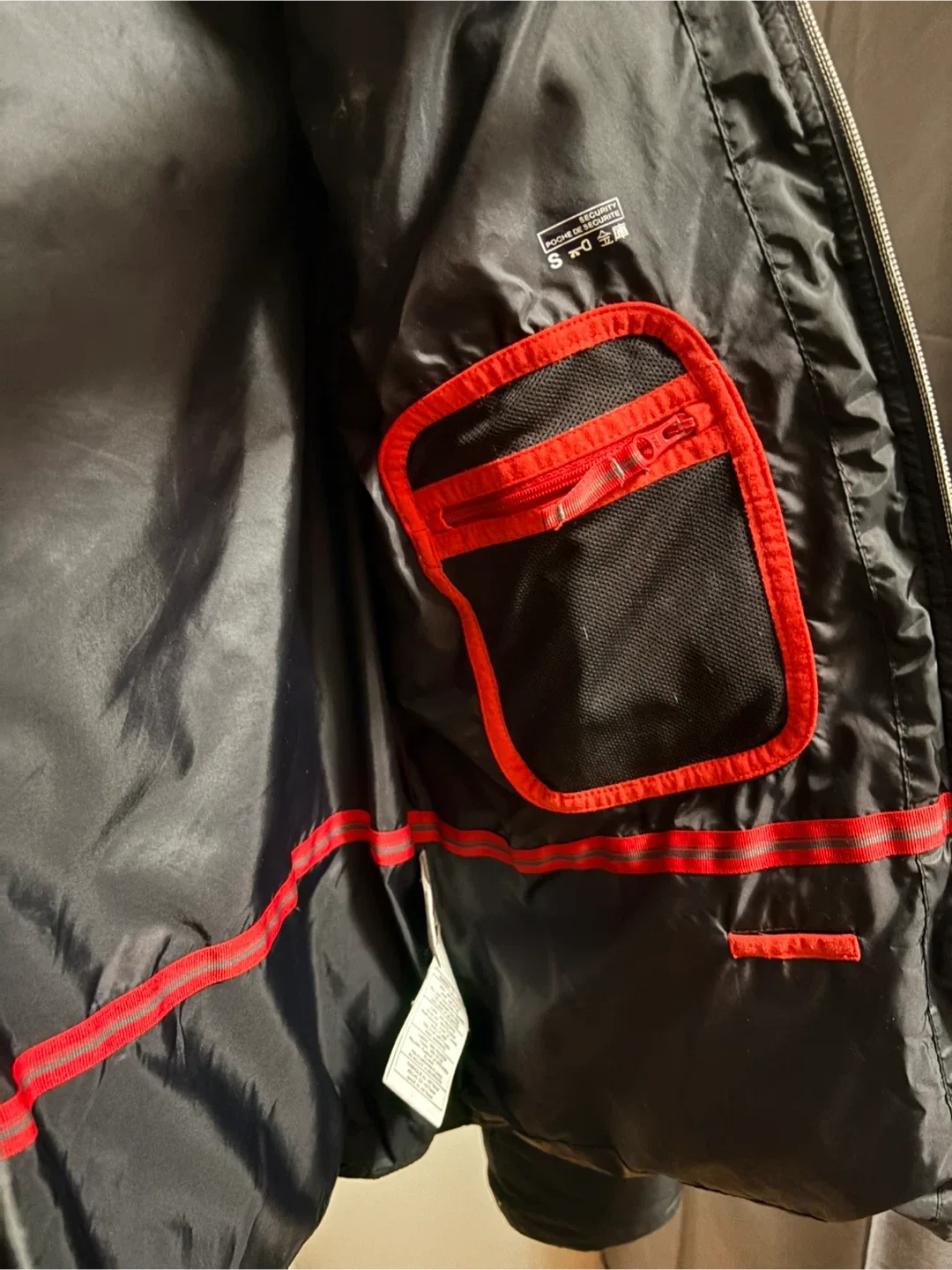 Nike Black Puffer Jacket Size - Large 12-14 image indicator(5)