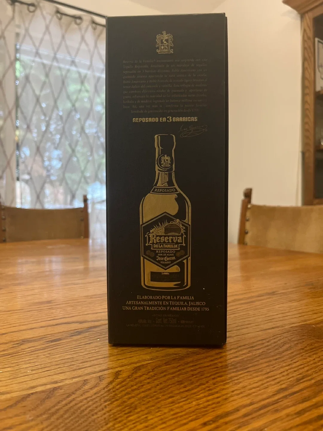 Jose Cuervo Reserva de la Familia Reposado Tequila image indicator(3)