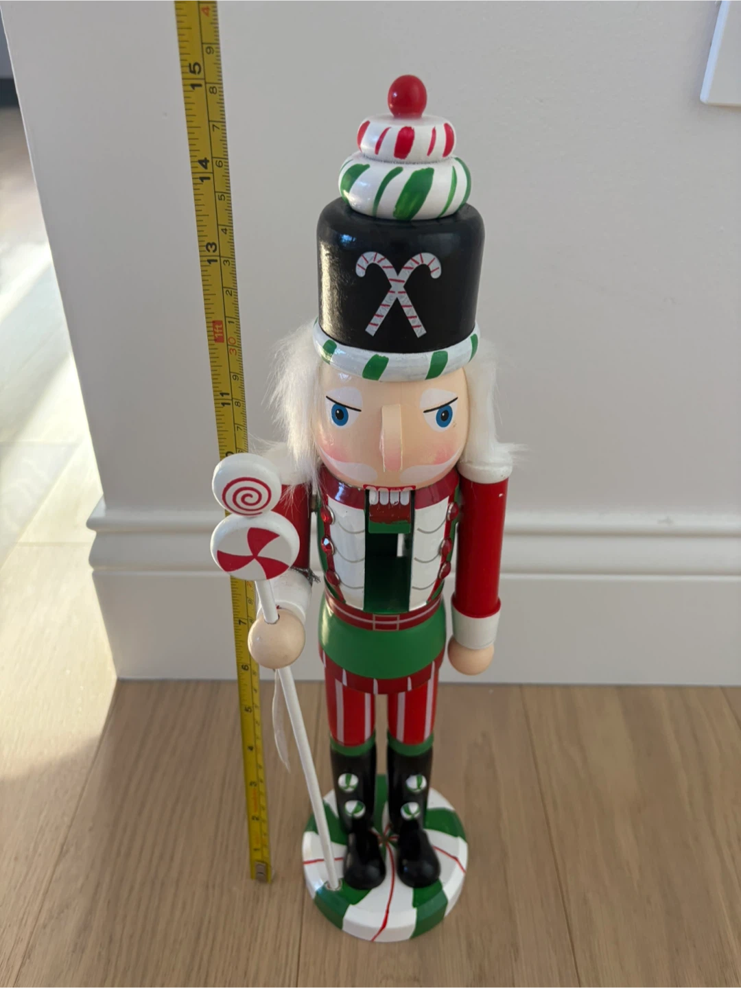 Holiday Home Decor Nutcracker - photo 2