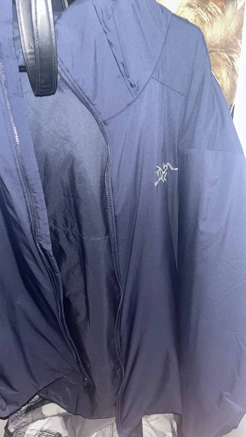 Arc'teryx Jacket image indicator(2)