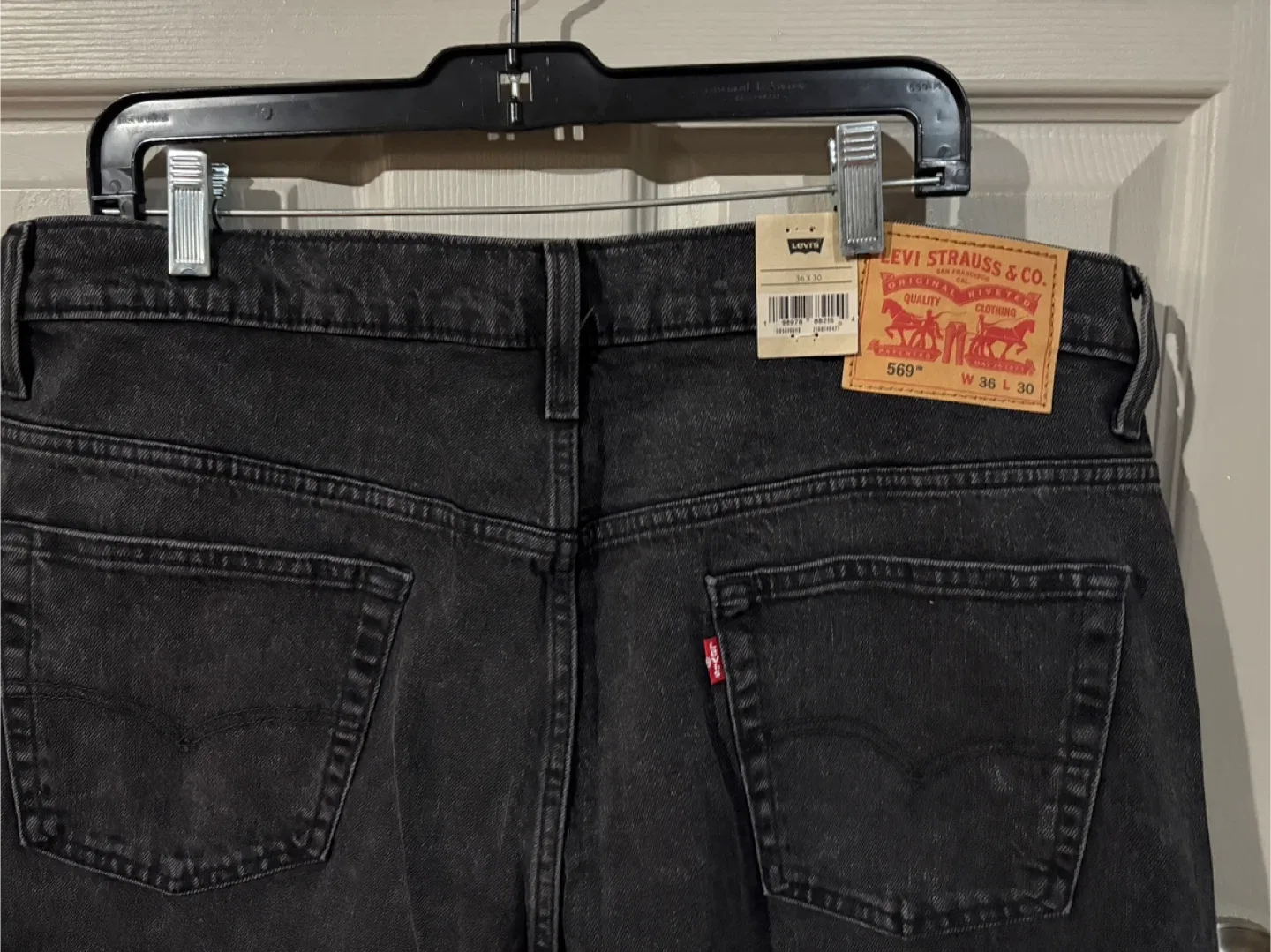 Levi's 569 Loose Straight Jeans - 36W x 30L image indicator(8)