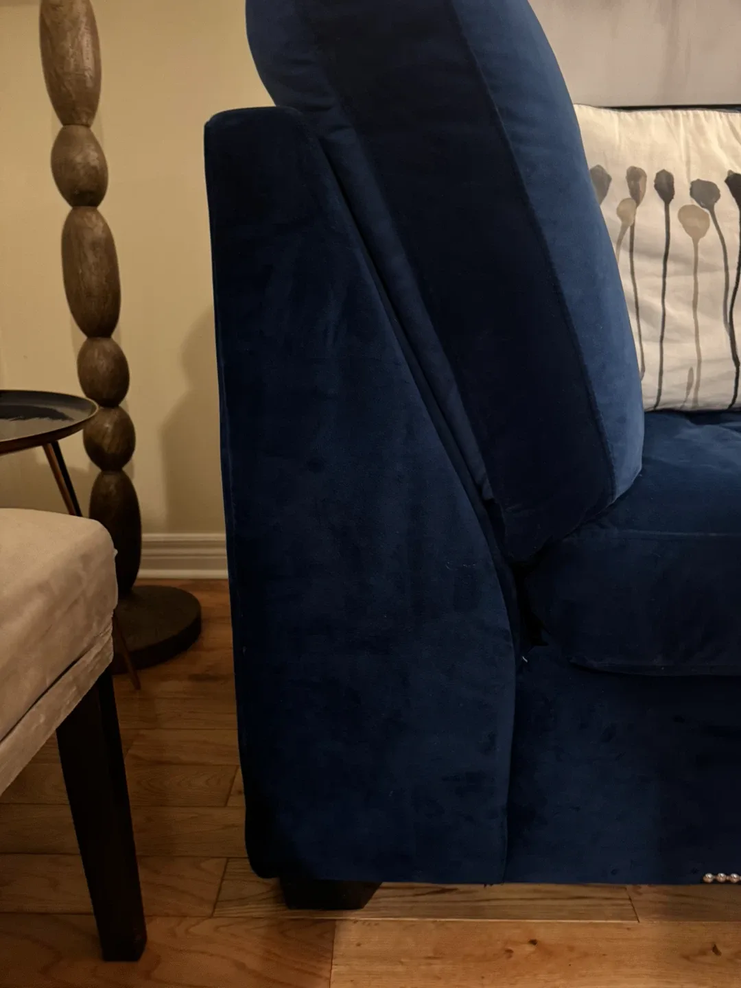 Blue Velvet Sofa with Chaise Lounge image indicator(5)