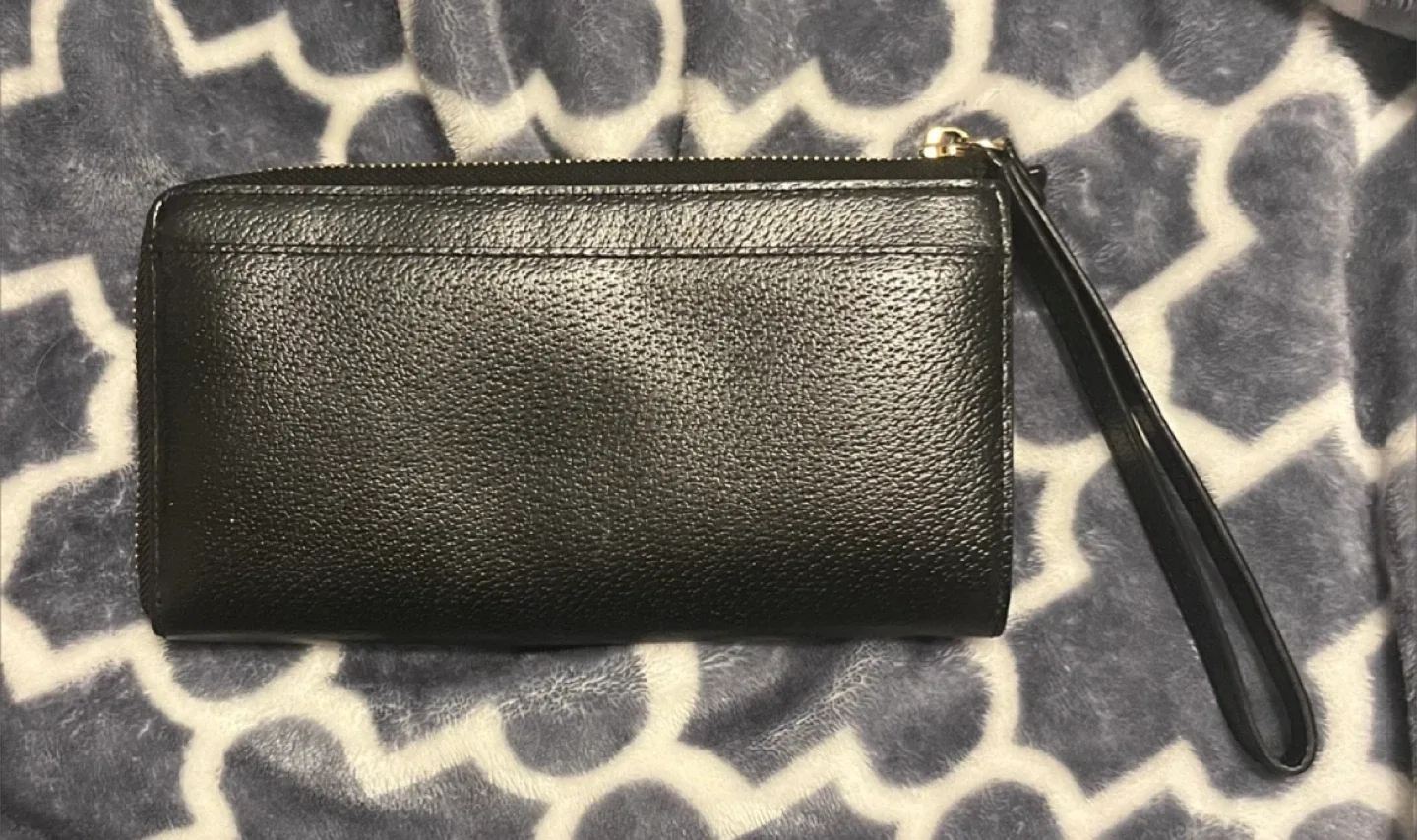 Kate Spade Black Clutch/Wristlet image indicator(4)