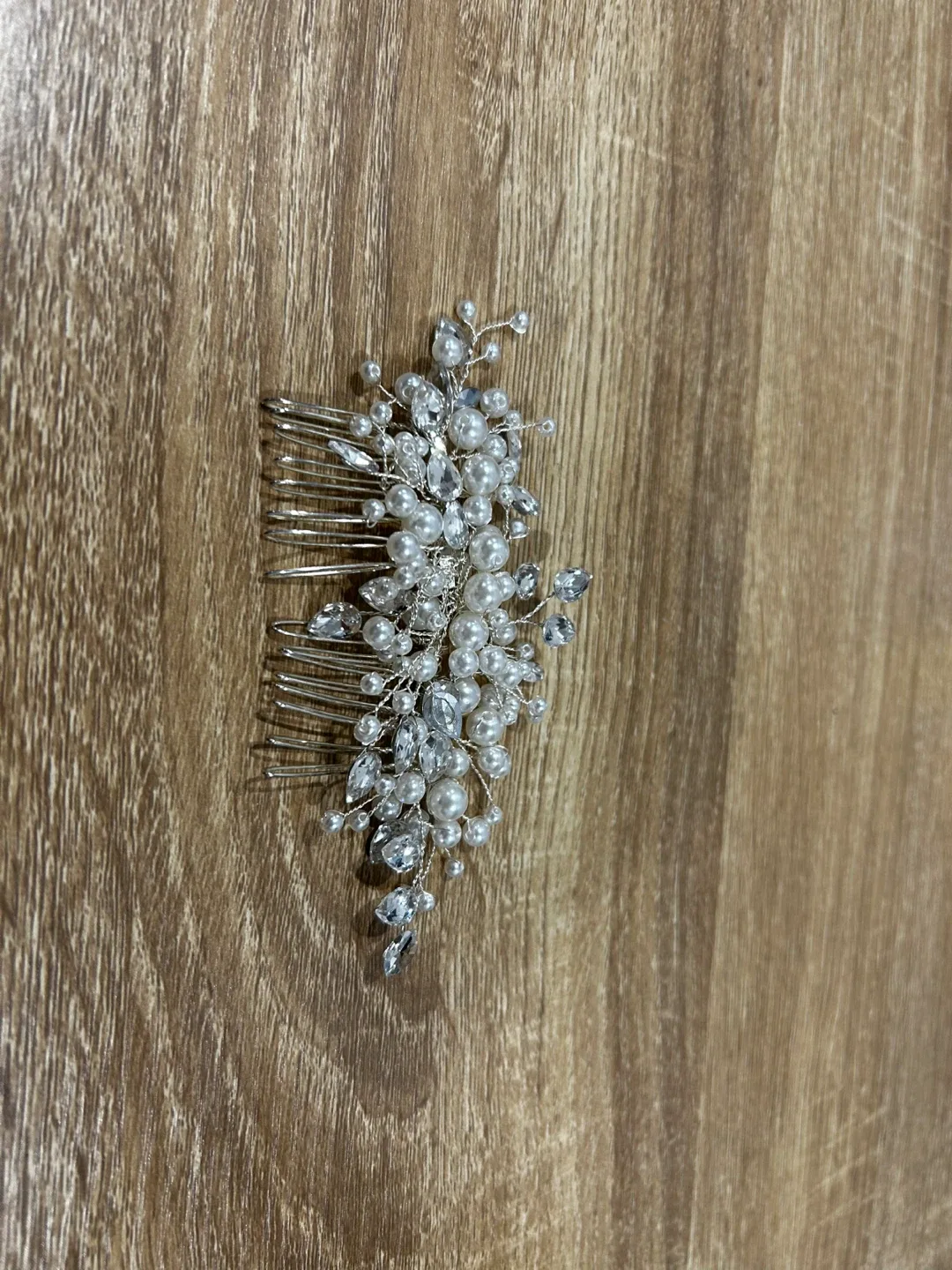 Hair Accessories: Pearl & Crystal Hair Vine and Combs image indicator(2)