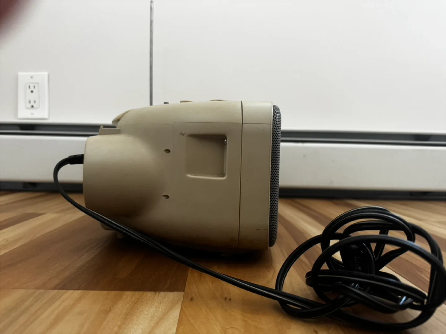 Sony CFD-21 Mega Bass CD Radio Cassette Player image indicator(5)