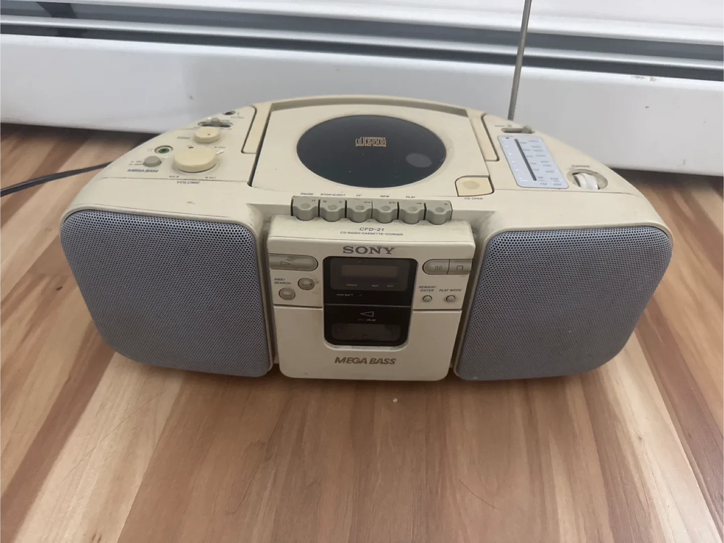 Sony CFD-21 Mega Bass CD Radio Cassette Player