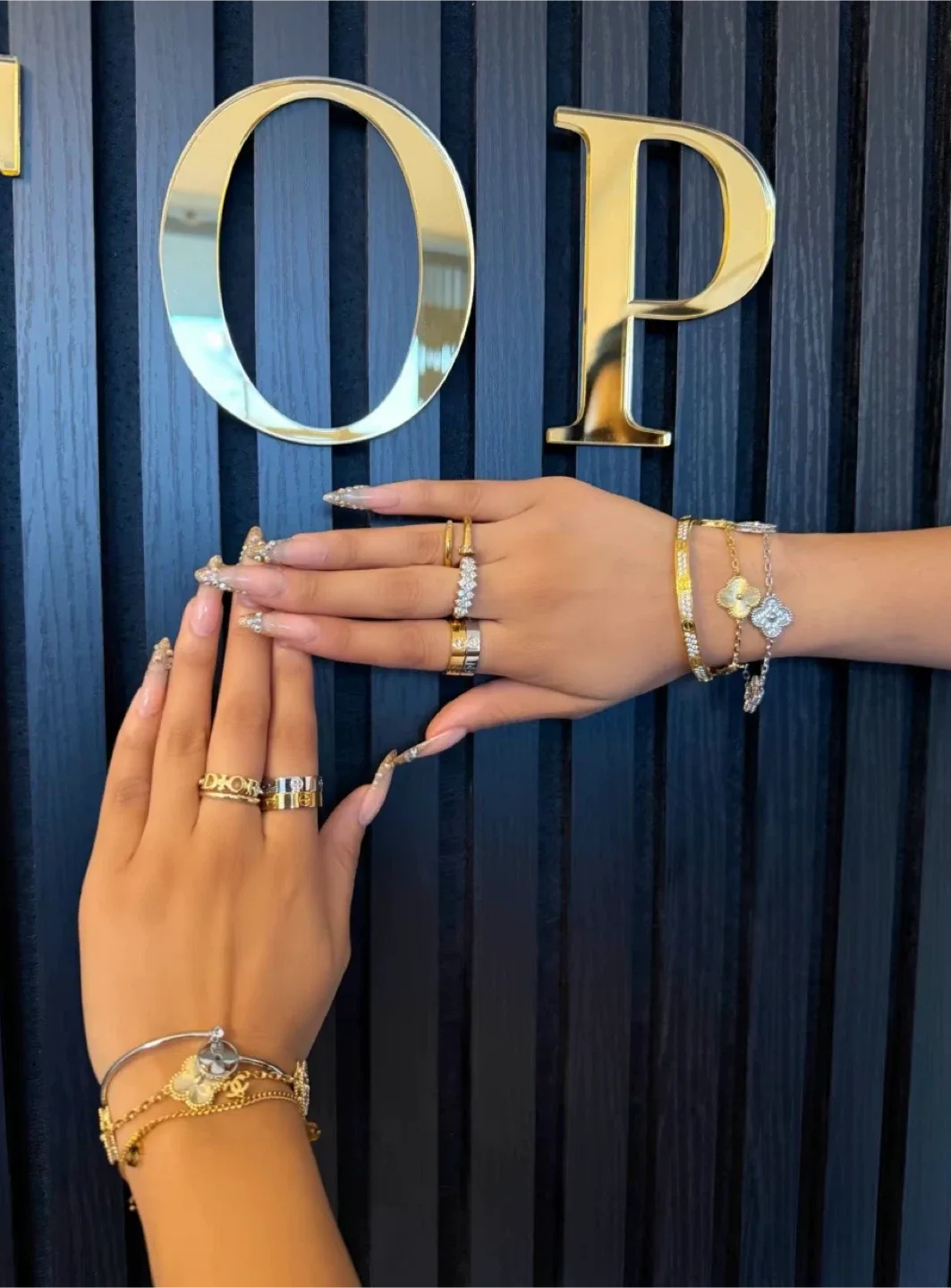 Gold filled love Bracelets image indicator(4)