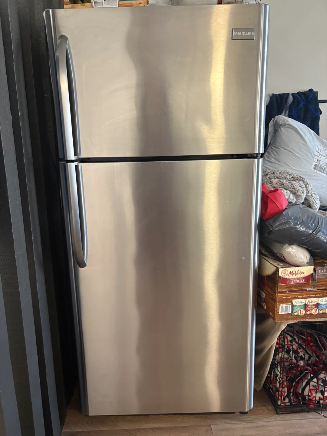 Frigidaire Top Freezer Refrigerator - Silver