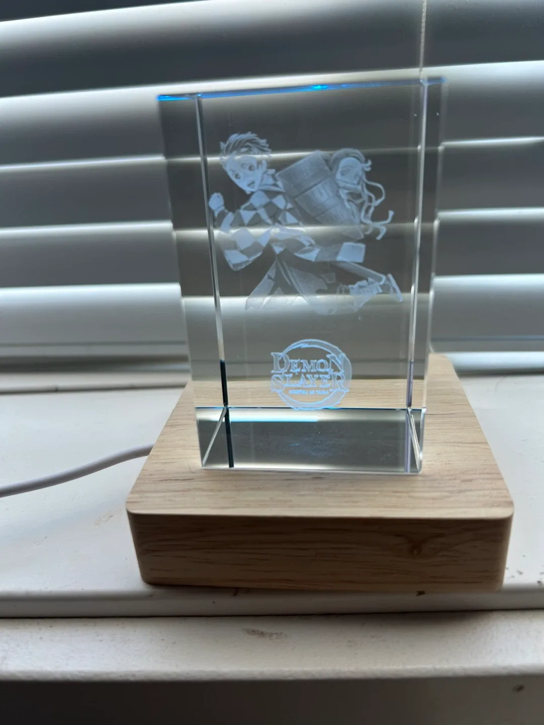 Demon Slayer Crystal Light with Base image indicator(5)