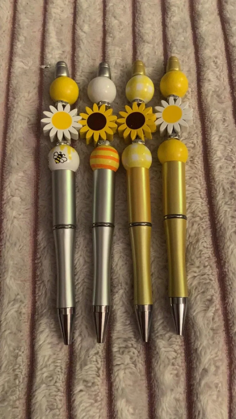 Handmade Beaded Pens - Cute Designs! image indicator(5)