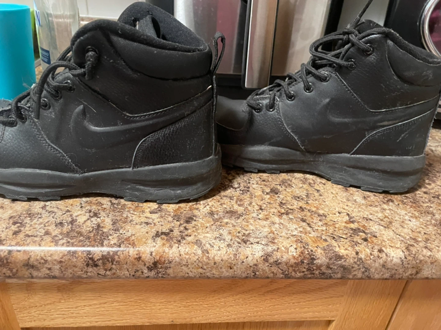 Nike Boots - Size US 6Y - photo 3
