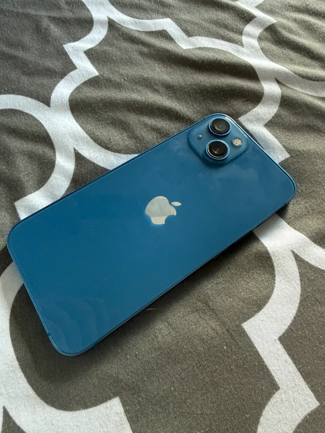 Apple iPhone 13 Blue image indicator(2)