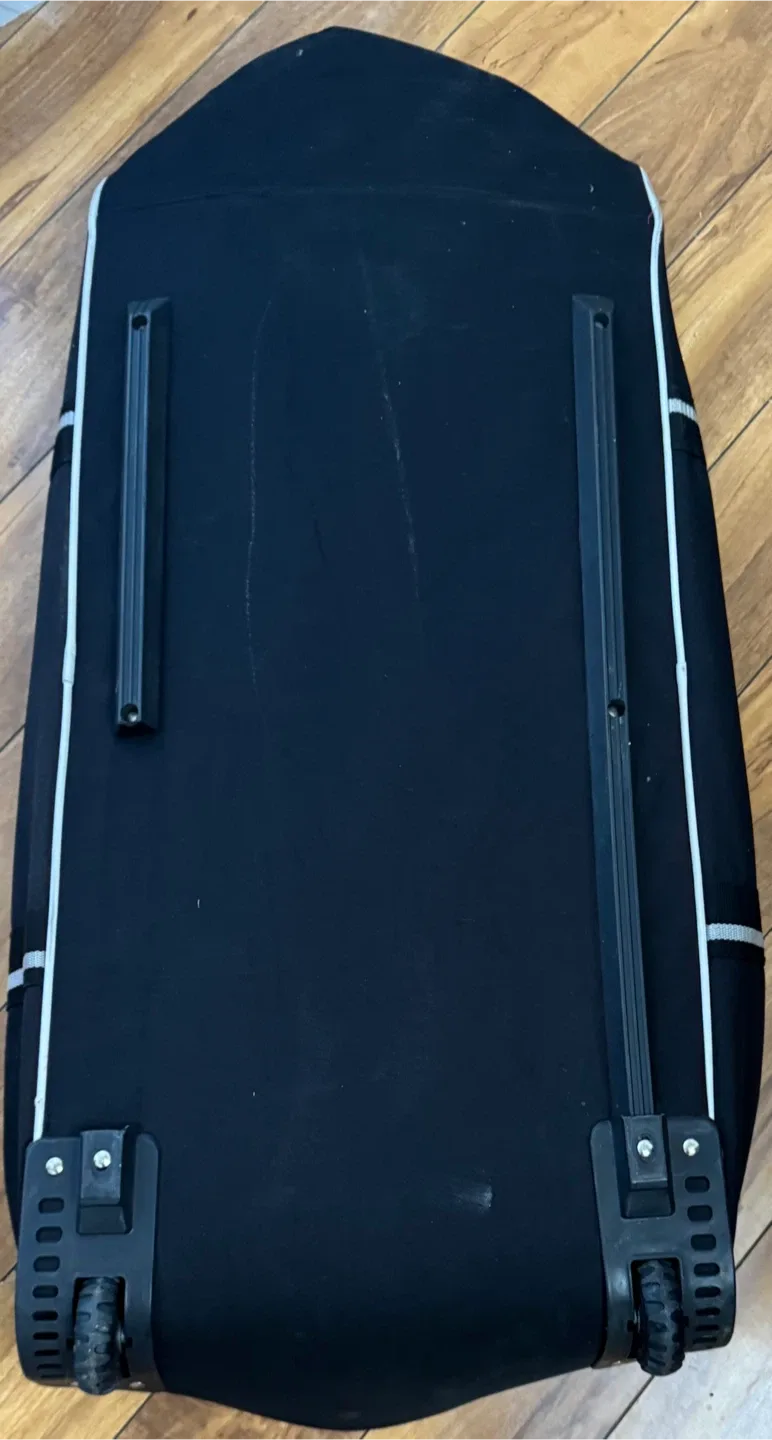 Team Canada Wheeled Hockey Equipment Bag image indicator(3)