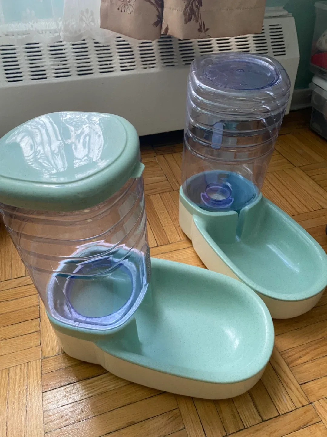 Pet Water Dispenser - Automatic Gravity Refill image indicator(2)