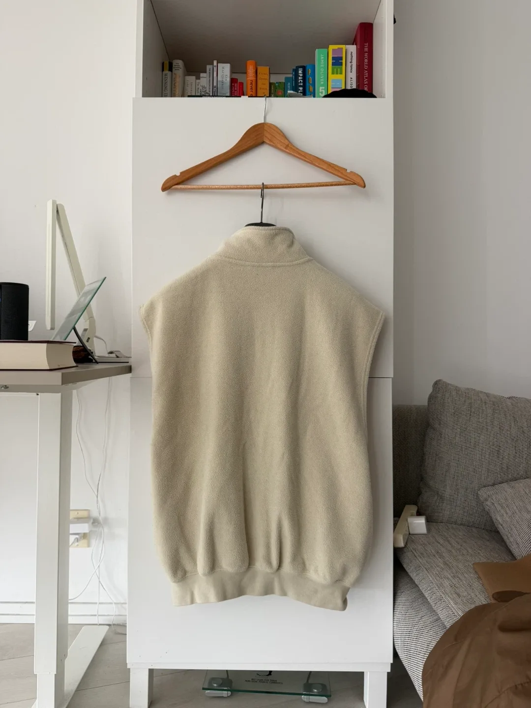 Essentials Fleece Vest - Cream image indicator(2)