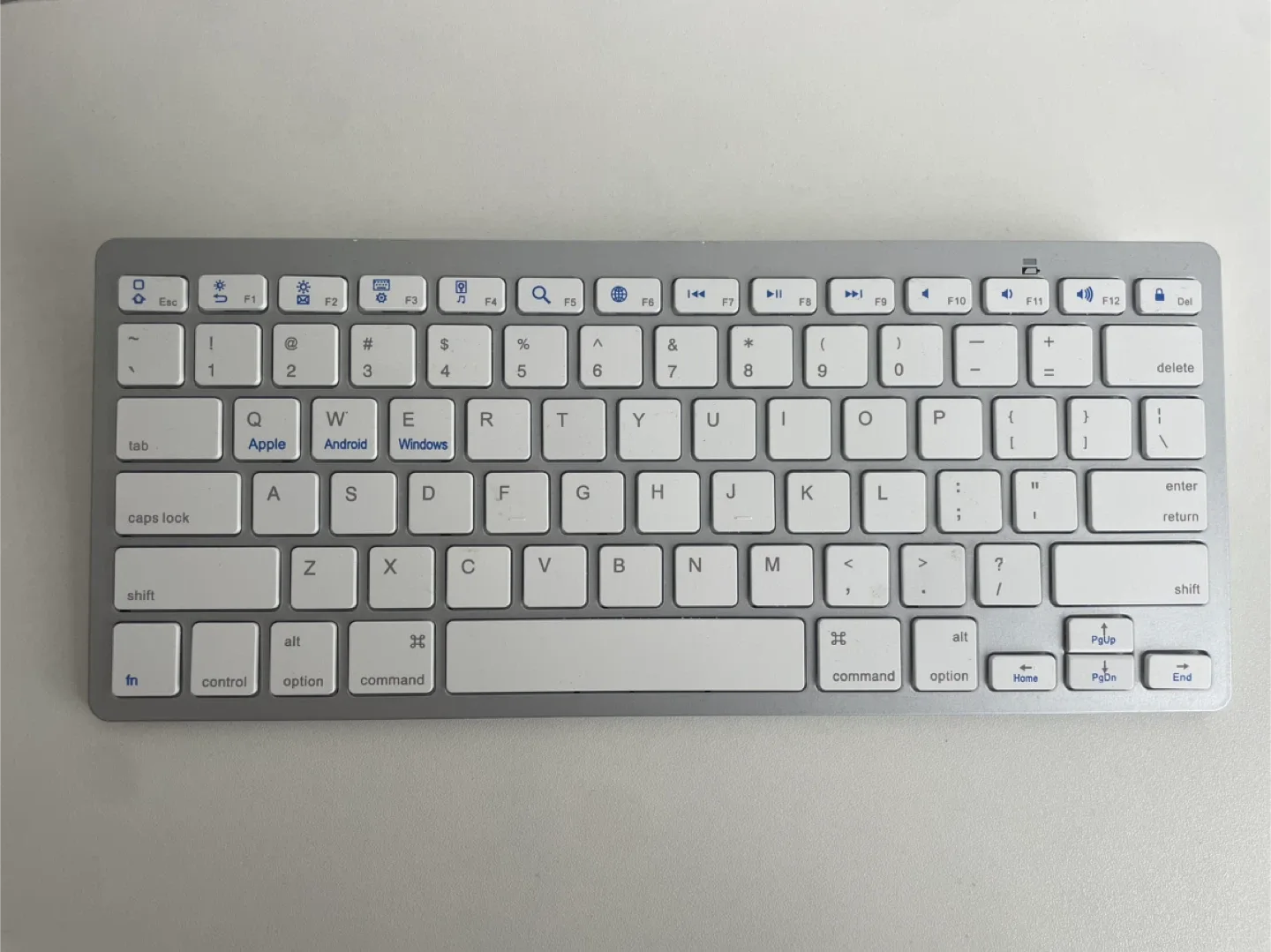 Silver Wireless Keyboard - Compatible with Mac