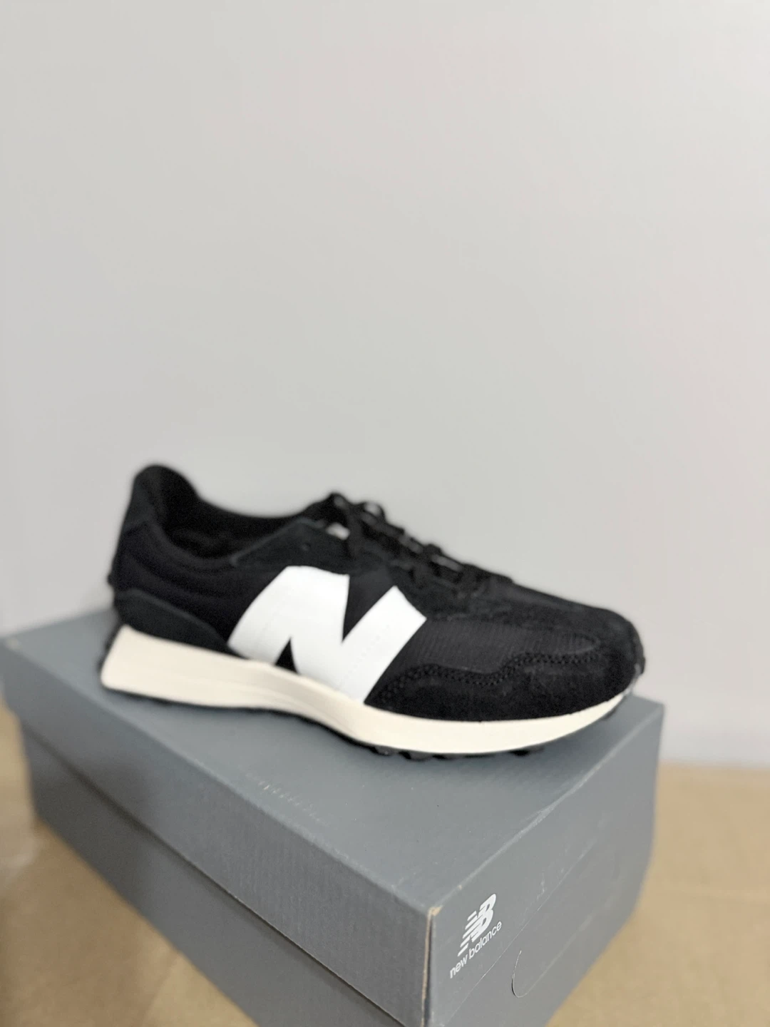 New Balance 327 Black Sneakers - photo 3