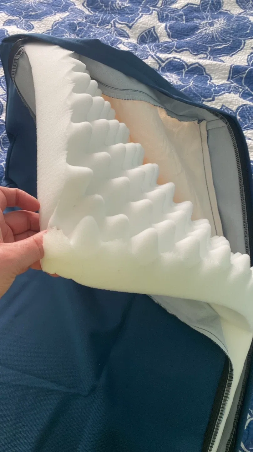 Dog Bed with Foam Insert - 29 inches image indicator(3)