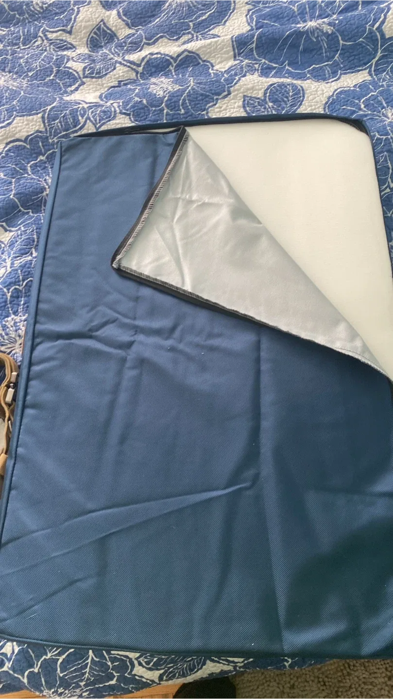 Dog Bed with Foam Insert - 29 inches image indicator(2)