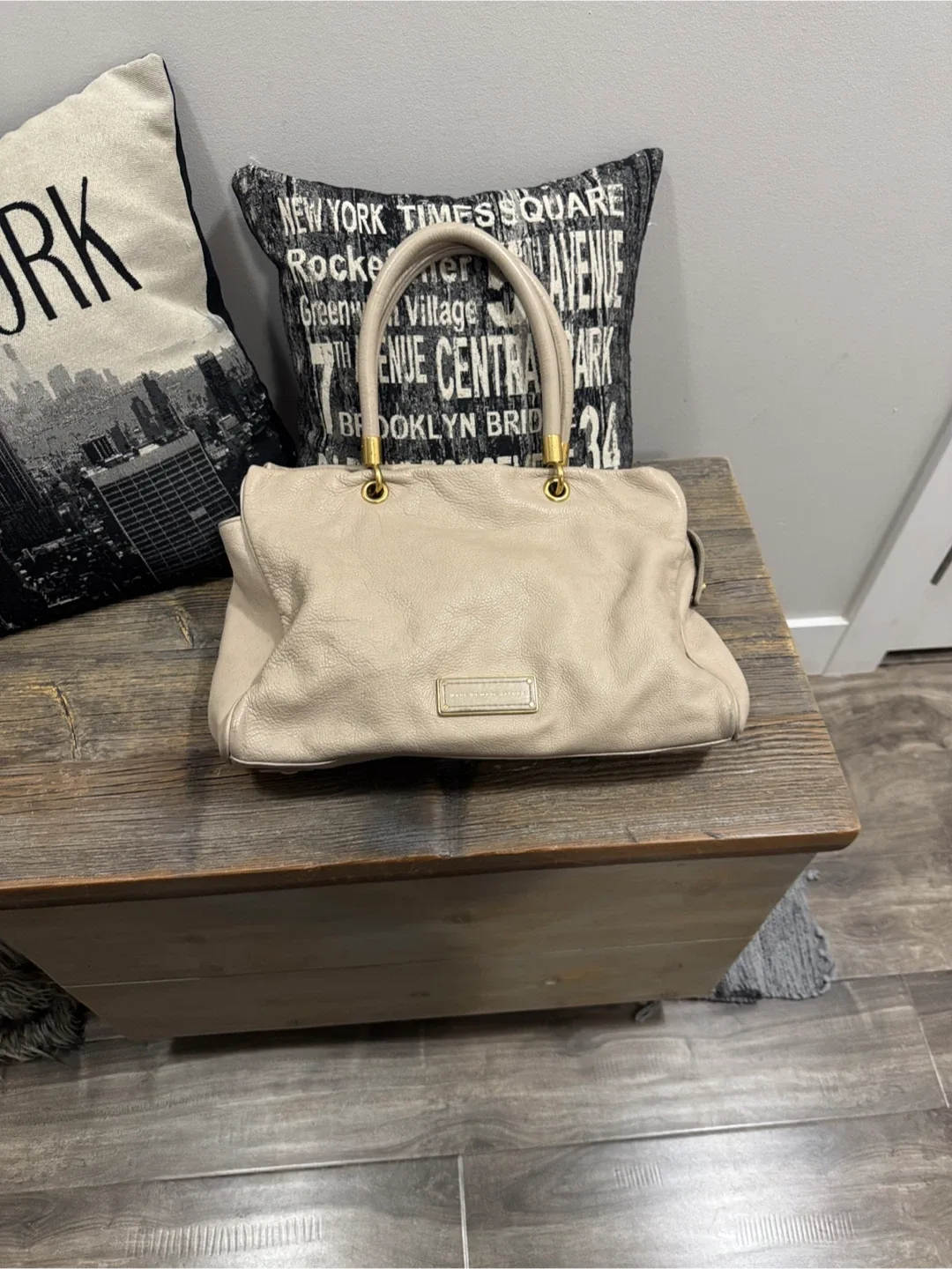 Marc by Marc Jacobs Beige Leather Tote image indicator(2)
