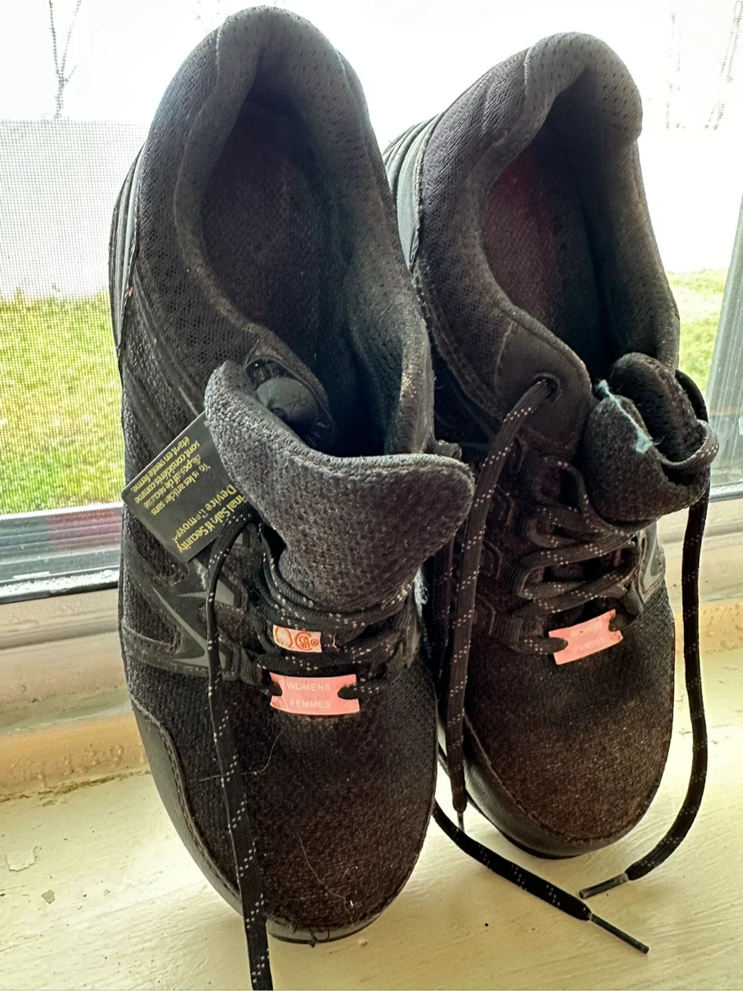 Women's steel toe boat