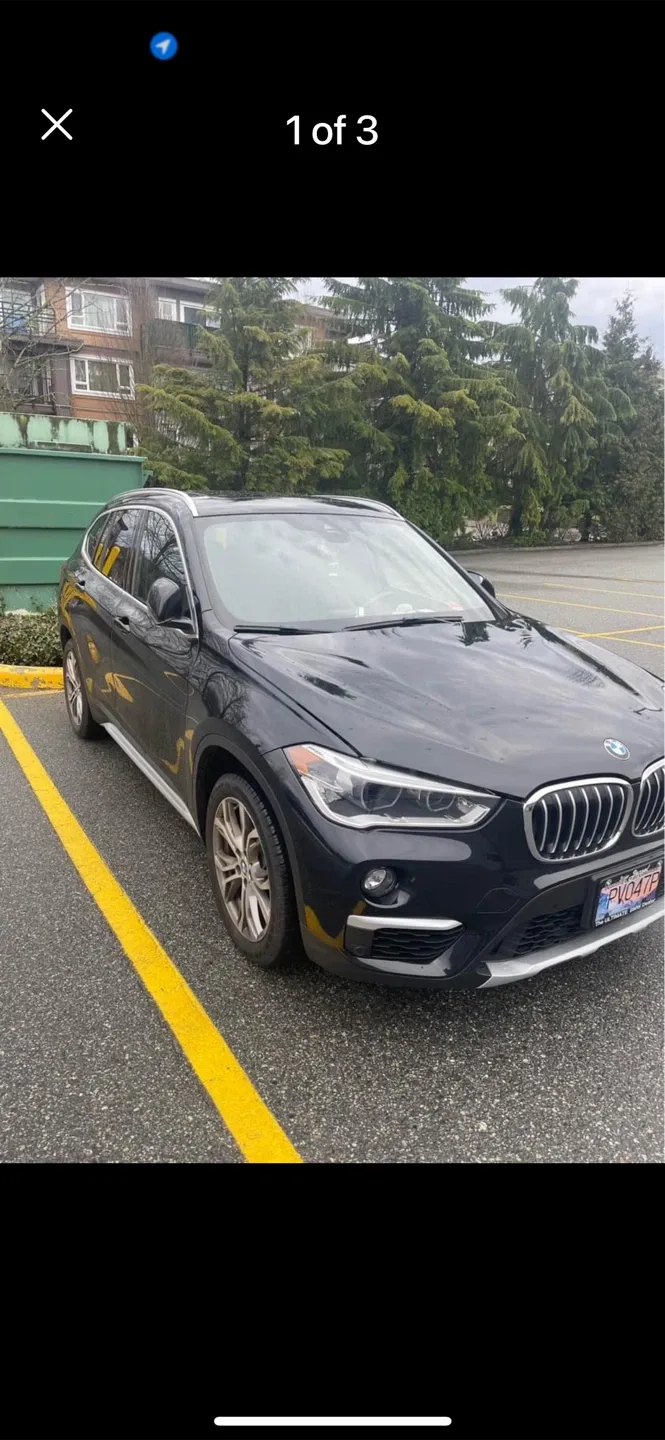 BMW X1 Black SUV image indicator(5)