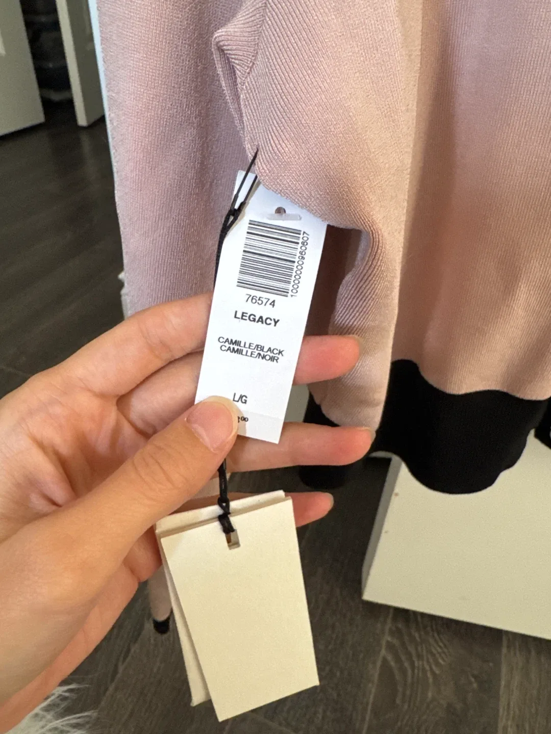 Babaton Legacy Cardigan - Size Large image indicator(2)