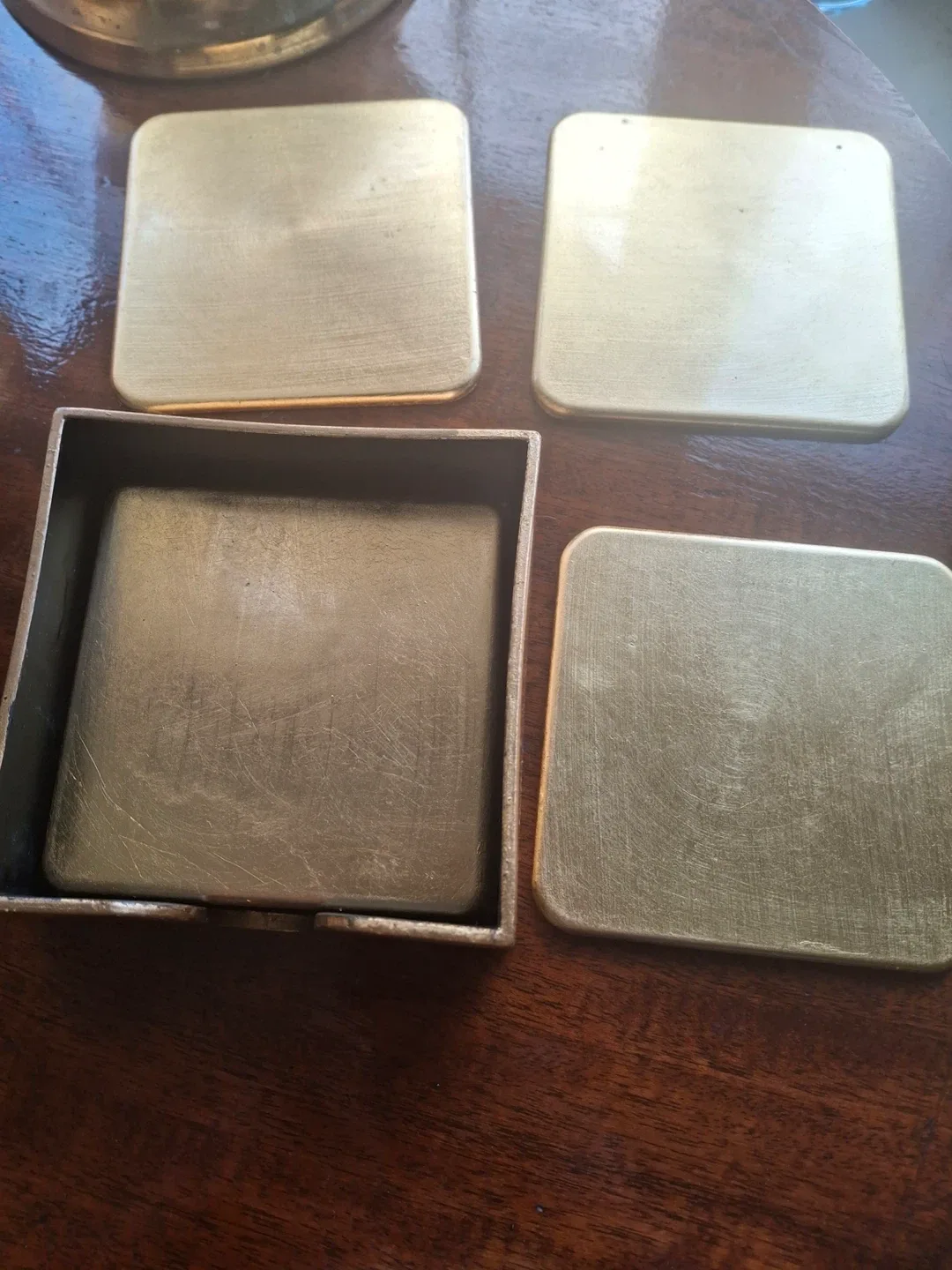 Set of 6 gold coasters with holder image indicator(3)
