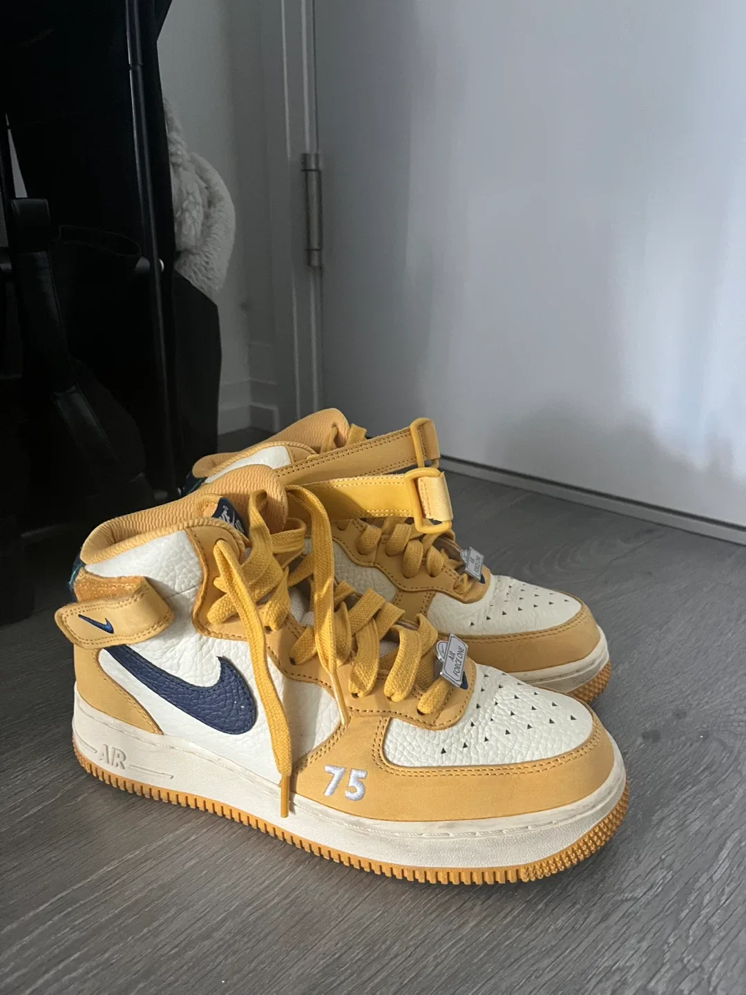 Women Nike Air Force 1 High '75th Anniversary' Shoes