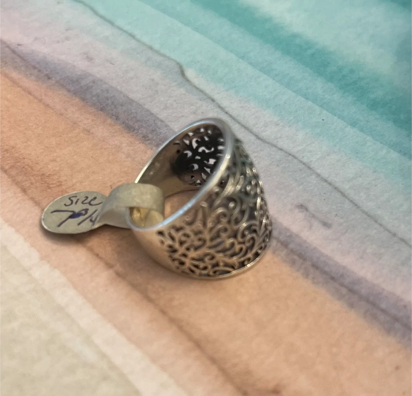 Silver filigree ring (stamped 925) image indicator(2)