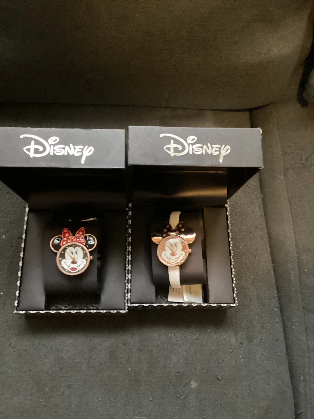 Disney Minnie Mouse Watch in Box