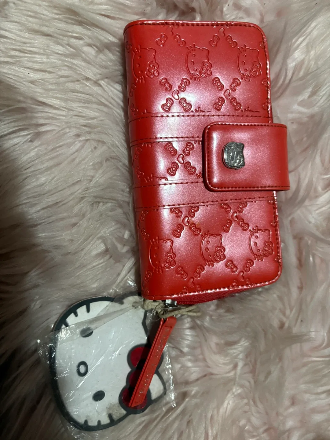 Hello Kitty Red Wallet