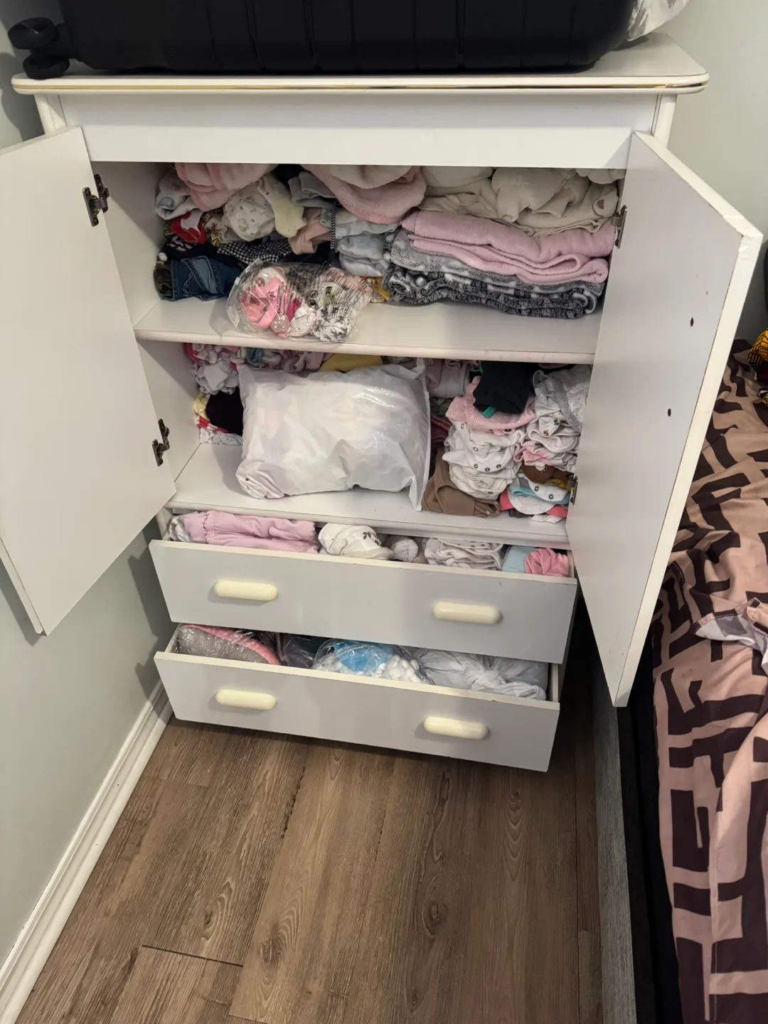 White Wardrobe Cabinet with Drawers image indicator(2)