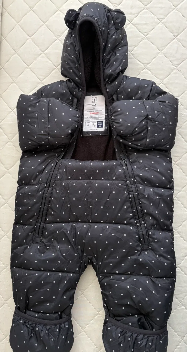 GAP Baby Snowsuit 0-6 Months image indicator(3)