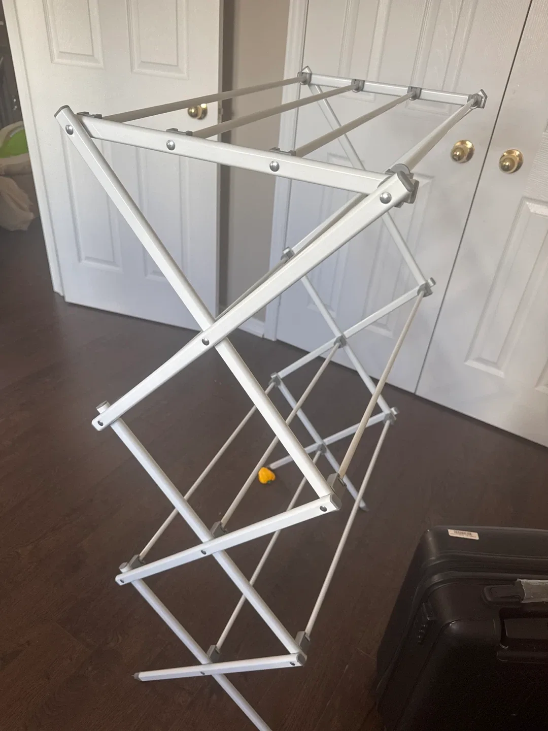 White Foldable Clothes Drying Rack image indicator(2)